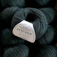 Пряжа Zealana Air Lace А18 Sprute Dark Green (пух поссума 40%, кашемир 40%, тутовый шелк 20%)